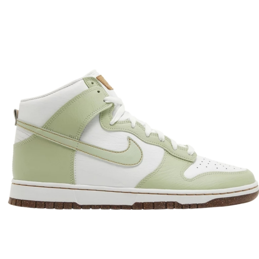 Nike Dunk High Retro SE sneakers in sage green